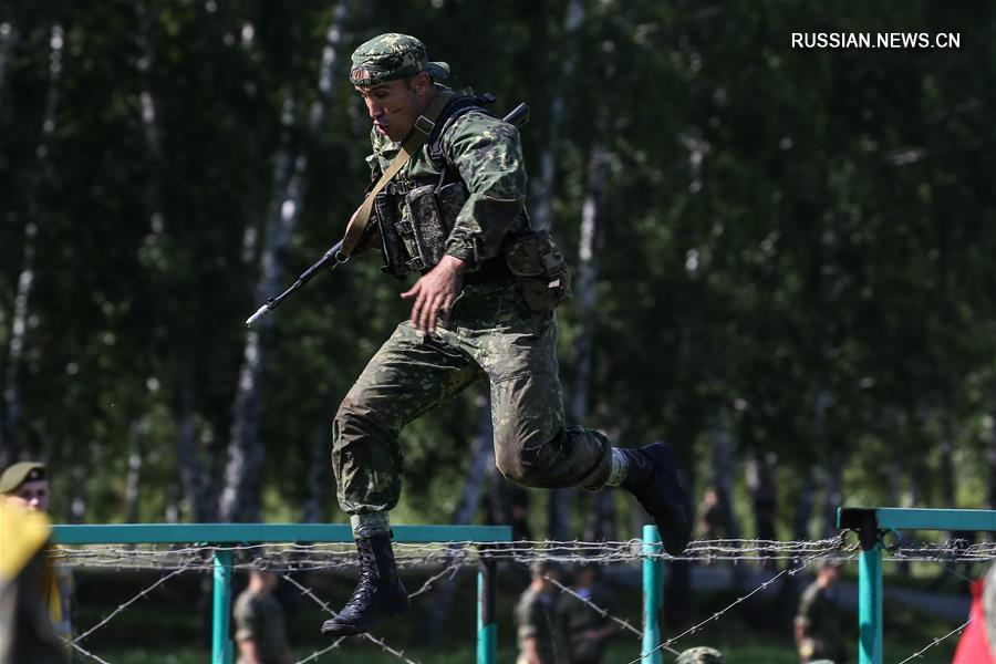 В Новосибирске проходит конкурс "Отличники войсковой разведки" АрМИ-2018