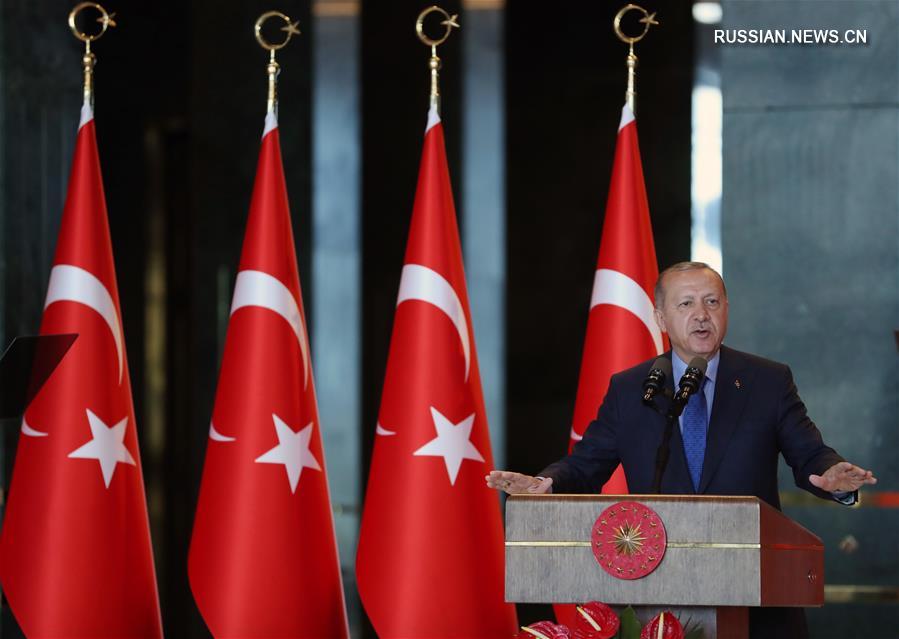 Турция способна противодействовать "атаке" на турецкую экономику -- Эрдоган 