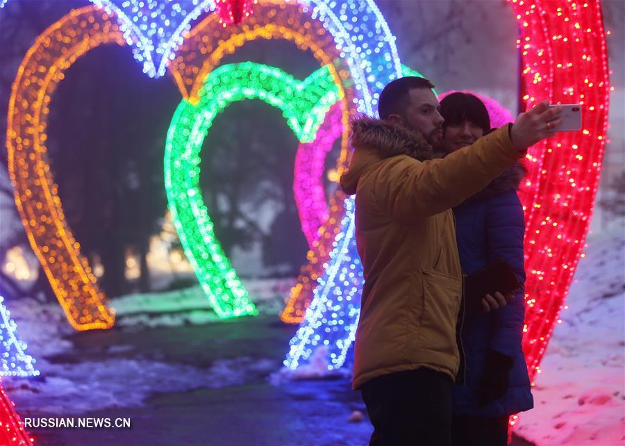 В Киеве открылся Фестиваль гигантских китайских фонарей