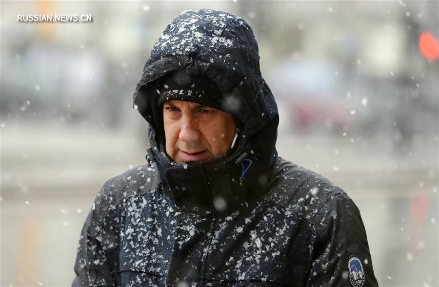 Апрельский снегопад в Чикаго