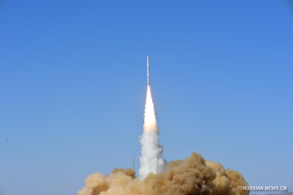 Китай запустил коммерческую ракету