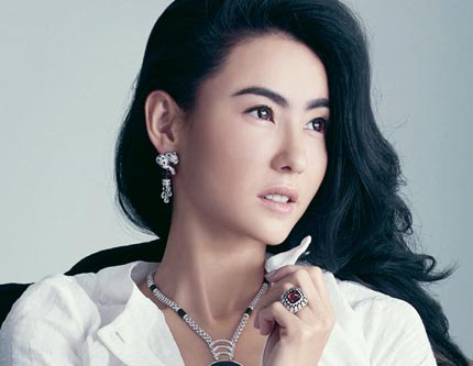 Актриса Сесилия Чунг позирует для модного журнала