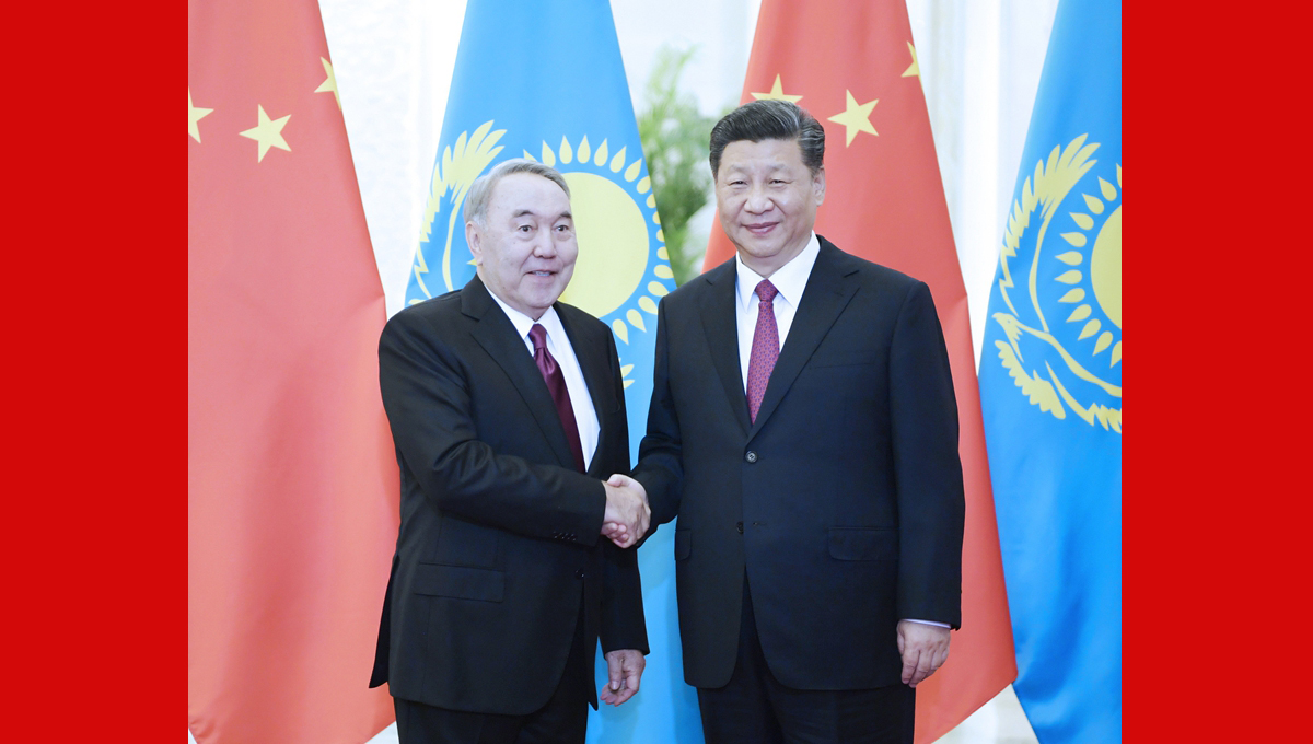 Си Цзиньпин встретился с первым президентом Казахстана Нурсултаном Назарбаевым /более подробно/