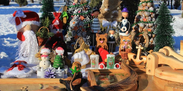В Бишкеке открылась "Рождественская ярмарка"